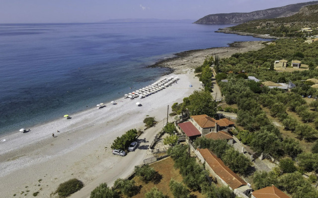 Olive Grove by the Sea Kardamyli Private house