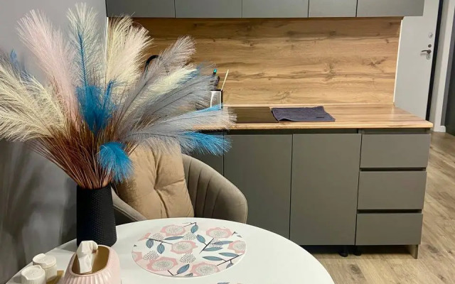 Апартаменты с Балконом и Видом на Русский Мост