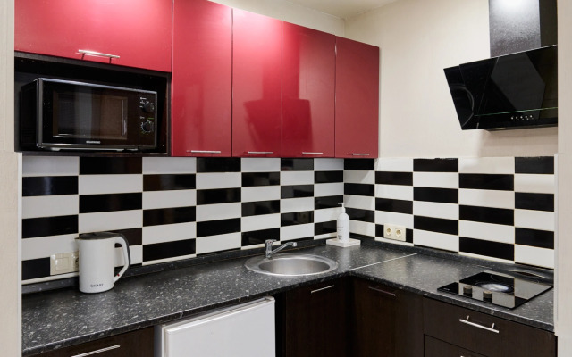 Uyutnaya Studiya S Yevroremontom Apartments