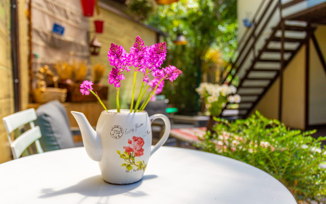 Bambuk-Hutor Guest House