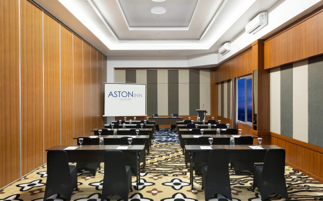 Отель Aston Inn Cilacap