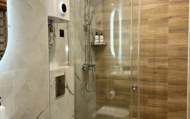 Stilnaya studiya u ploschadi Lenina Flat