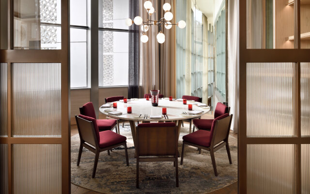 Address Downtown Hotel