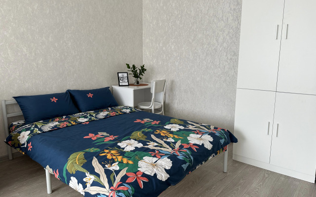 Na Glavnom Bulvare Goroda Flat