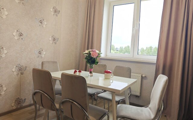 Buking39 Dvukhkomnatnaya Na Primorskoy Flat