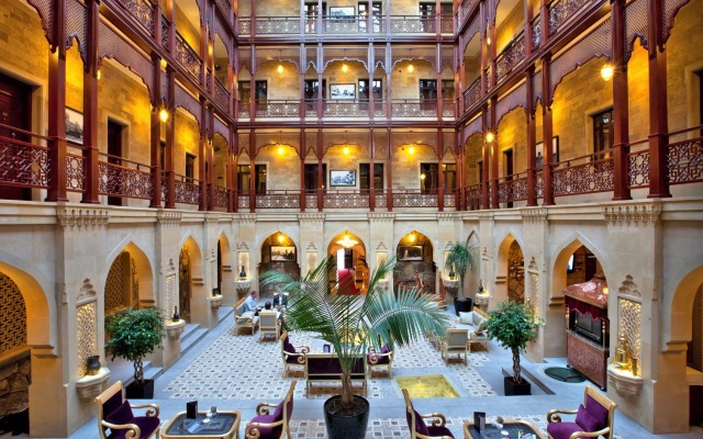 Shah Palace Luxury Museum Hotel