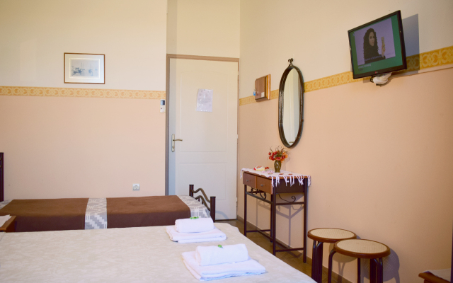 Stoa Rooms Apartments