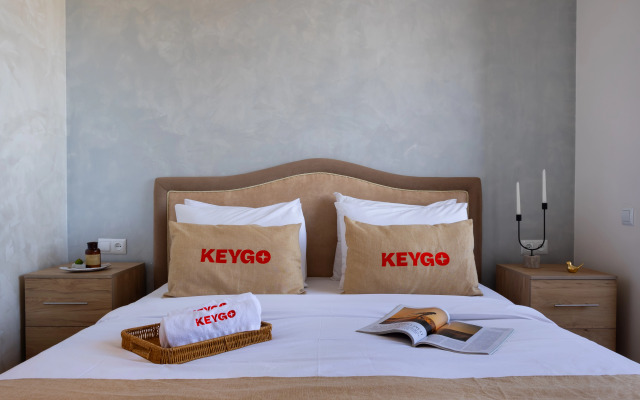 KeyGo #0026, 1 Bedroom, Next To English Park Apartments