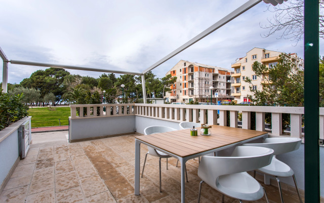 Апартаменты Makarska Beach