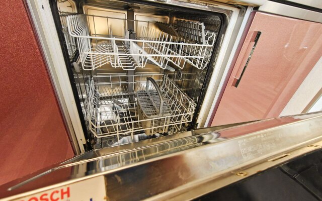Buking39 Dvukhkomnatnaya Na Primorskoy Flat