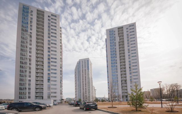 Apartamenty Birds na 23 etaze s panoramnym vidom na reku