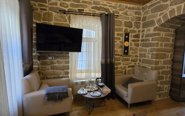 Old Rooms Hotel