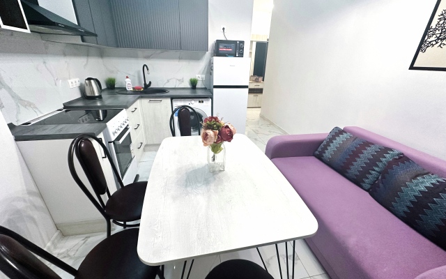 S Remontom Na Baturina 141 Apartments