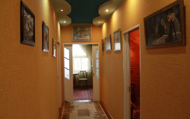 S Banej U Zvonnitsyi Monastyirya Guest House