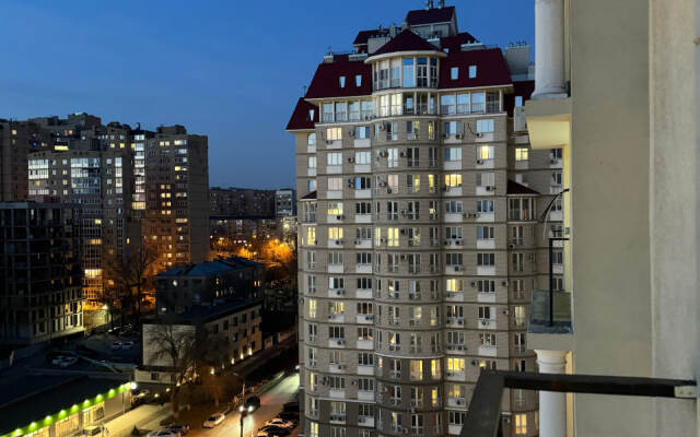 Na Ulitse Parkhomenko 2 Flat
