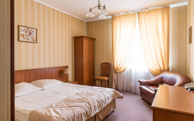 Lomonosov Mini-Hotel
