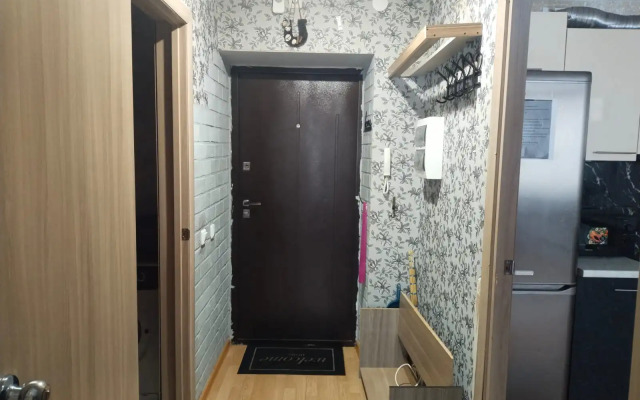 Roskoshnye S Balkonom Na Starateley 15 Apartments
