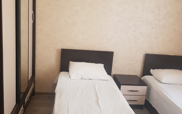 Larisa Guest House