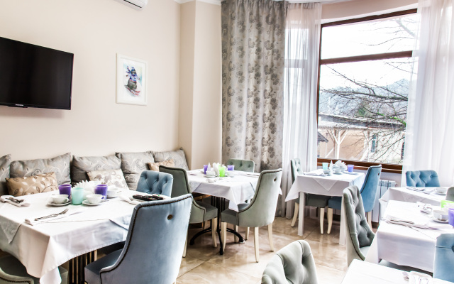 Alm House by Sun City Hotels Guest house