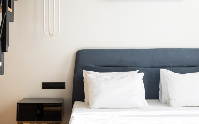 Apartment F12