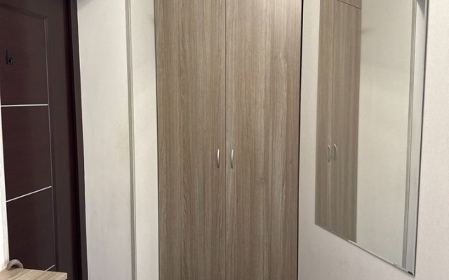 Royal Green Apartment U Korolevskikh Vorot Flat