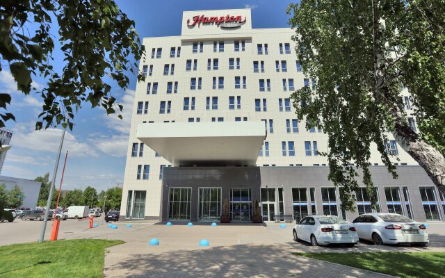 Отель Hampton by Hilton Уфа