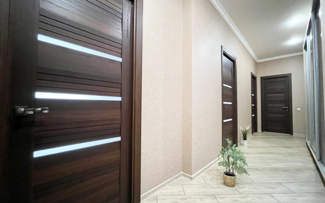 Dvuhkomnatnaya Prostornaya Kvartira V Tsentre Goroda Apartments
