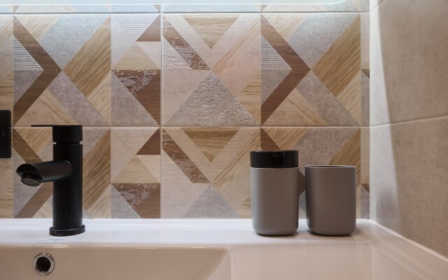 Квартира Джинс Апарт