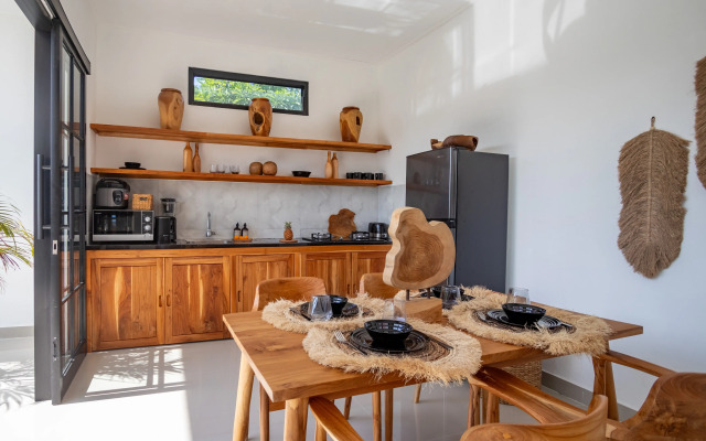 Novaya Chastnaya, Ogromny Basseyn, Changu, View Bali Villa