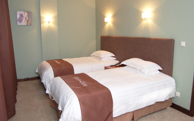 Rezidentsiya  Hotel