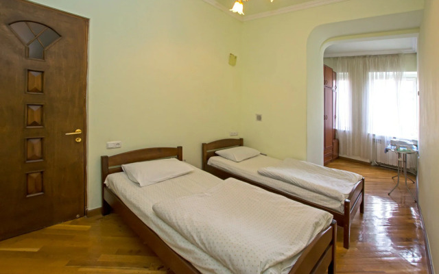 RentInnYerevan Vardanants Street 7 Apartments