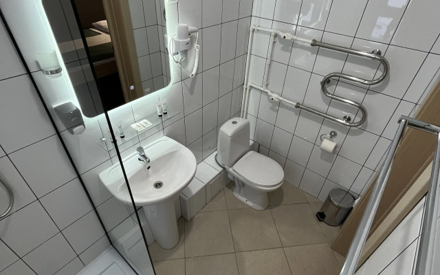 Sportivno-Gostinichnyij Kompleks Zima-Leto Hotel