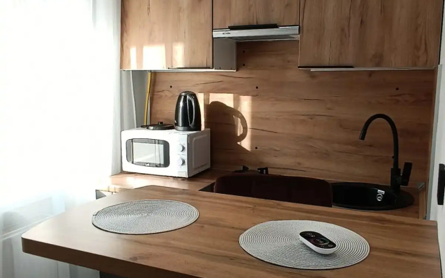 S Dzhakuzi I Illyuminatsiey Flat