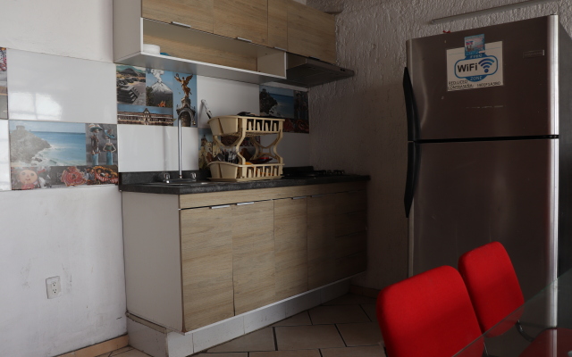 Casa Liceo by Rotamundos Guest House