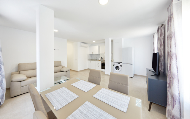 Sonrisa Deluxe Apartments Levante