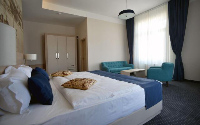 Ночлег и завтрак (B&B) Five Points Square - City Center