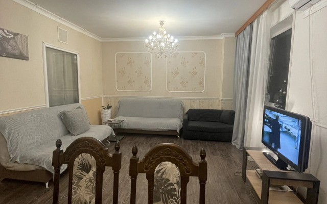 U Finlyandskogo Vokzala I Kreysera Avrory Apartments