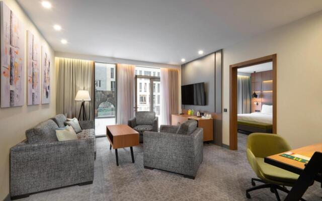 Holiday Inn Yerevan Republic Square, an IHG Hotel
