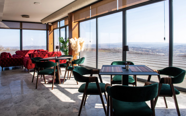 Отель Alexander Resort