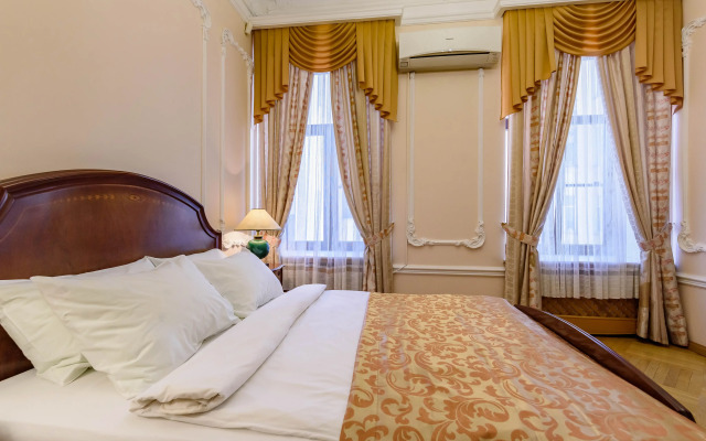 HTH24 Italyanskaya 29/14 Apartments