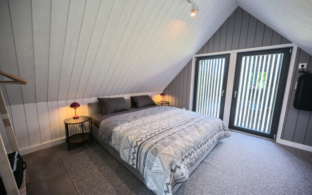 Барнхаус ЗвенДзен Mix 78 black Кики и Зизи