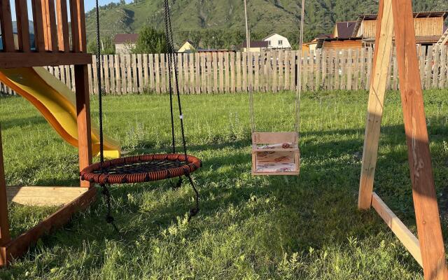 Гостевой дом Усадьба на Мира 24