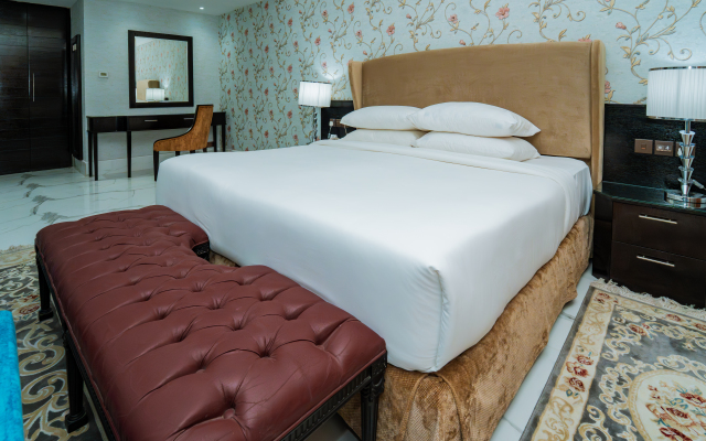 Mangrove Hotel