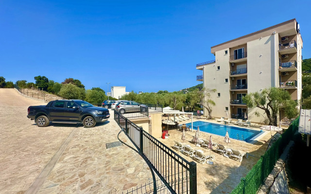 Akhdar Apart-Hotel