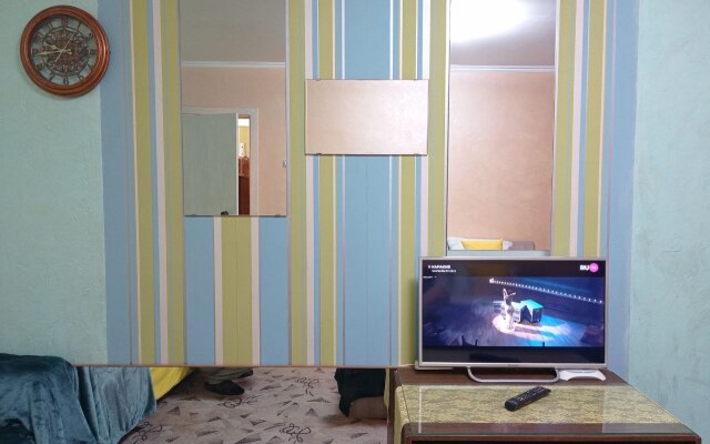 Квартира Live-In-Comfort 1-я Коммунистическая 40