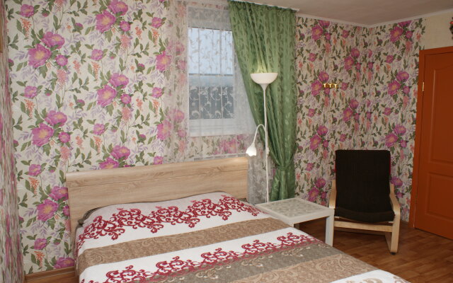 Na Grazhdanskoy Apartments