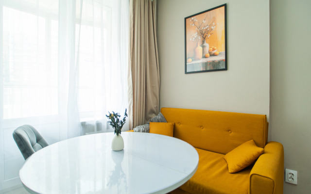 Prostornaya S Bolshim Kolichestvom Spalnykh Mest Flat