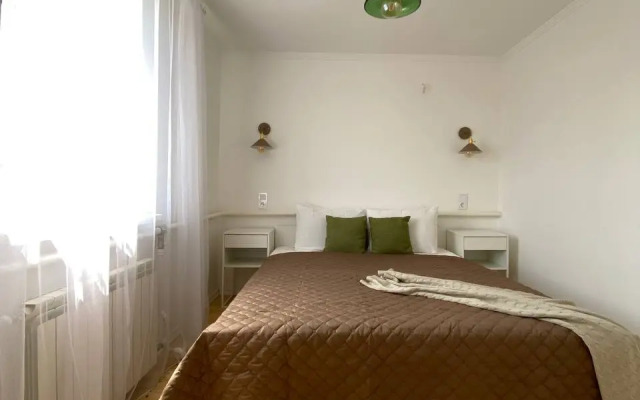 S Sadom I Basseynom Private house