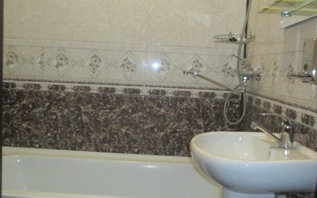 Uyut Guest House