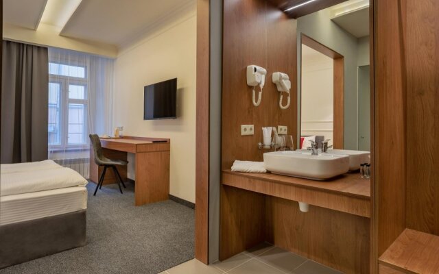 Shato Volgo Hotel
